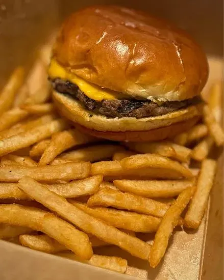 Cheesburger & Fries