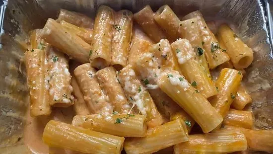 Rigatoni Vodka Cream Sauce