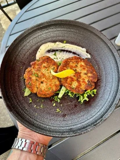 Salmon Cakes