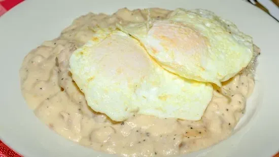 Homemade Sausage Gravy and Biscuits