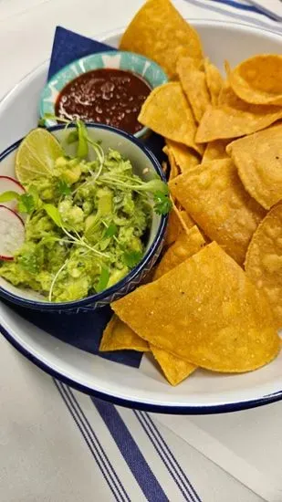 Chips with Guacamole & Salsa Roja