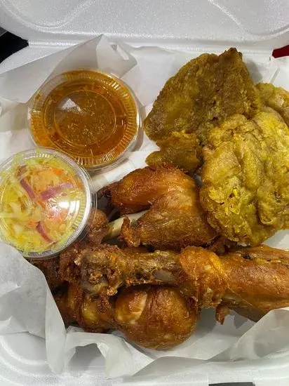 Poule Fri Simple / Haitian Fried Chicken Served with Fried Plantains