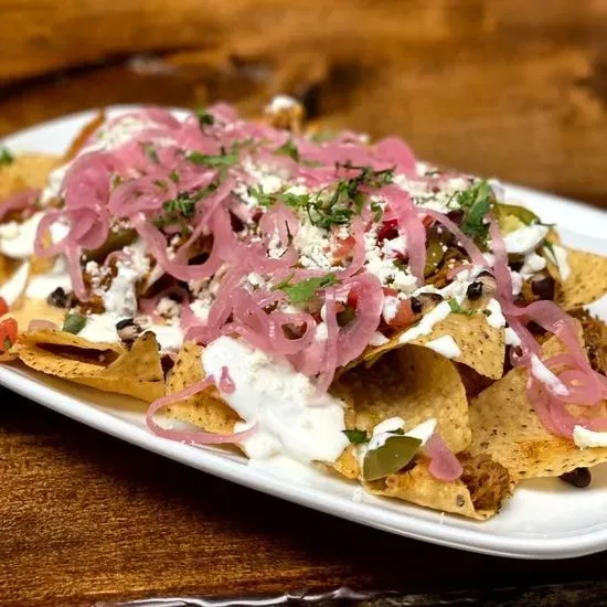 Cochinita Nachos