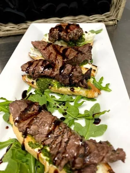 Tenderloin Crostini