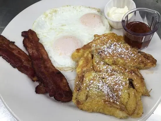 1/2 Cinn French Toast & Eggs