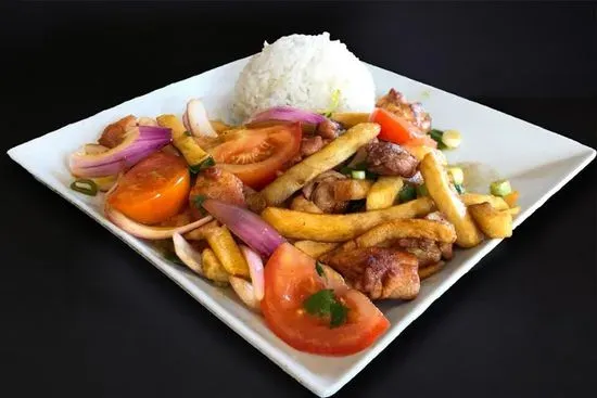 Saltado de Pollo