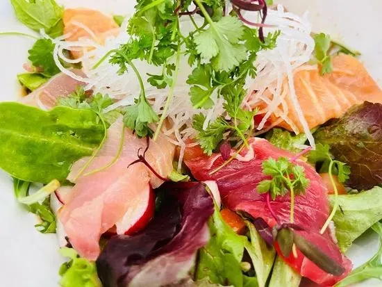 Asaka Sashimi Salad