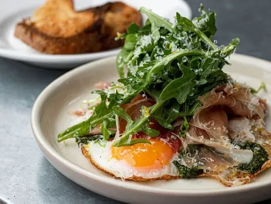 Crispy Sunny Eggs with Prosciutto