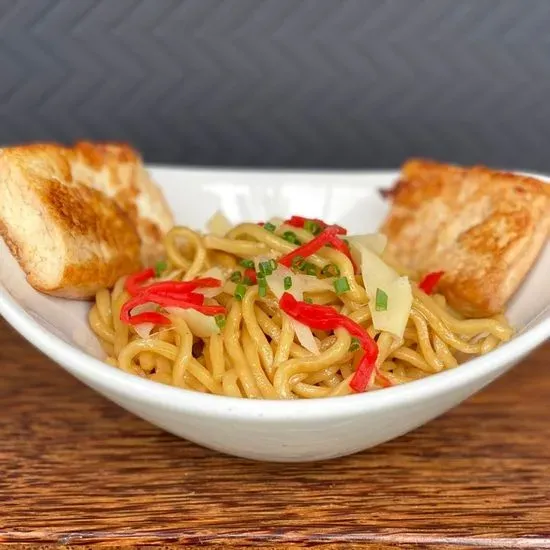 Lo Mein Garlic Noodles