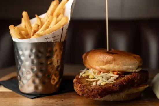 CRISPY CHICKEN SANDWICH