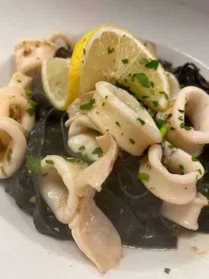 Black Linguine Calamari