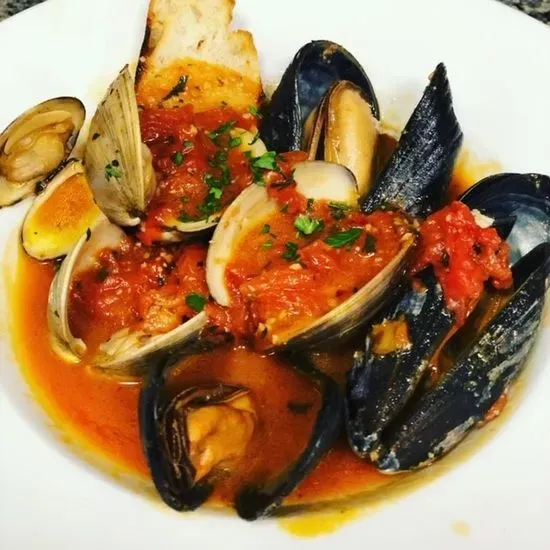 Cozze Vongole  Oreganate*