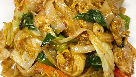 N3. Pad Kee Mao (Drunken Noodle)