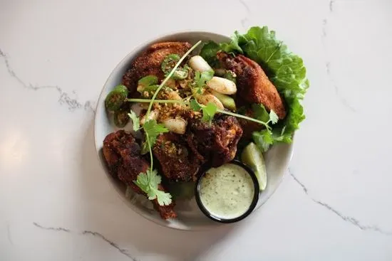 Crispy Chicken Wings (6pc)