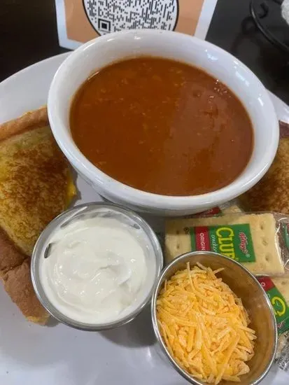 Chili + Grilled Cheese