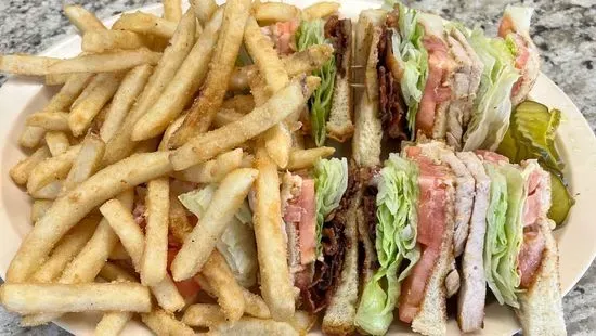 BLTT Club with Fries