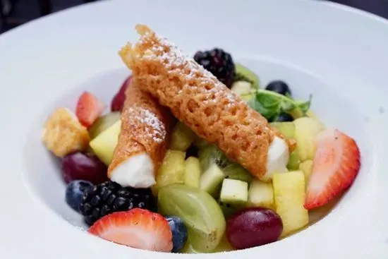 Fruit/Cannoli