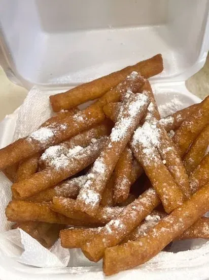 Funnel cake fries w strawberry sauce 