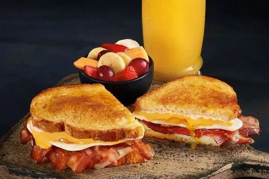 Breakfast N' Bread Melt - Combo