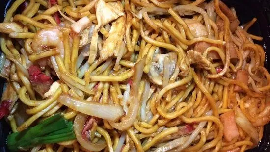 B Jade Special Lo Mein