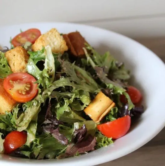 Simple Salad (Serves 10)