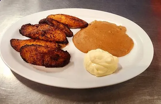 PLATANOS/MADUROS/DISPONIBLE 5AM A 11AM