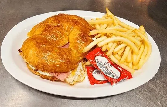 CROISSANT/SANDWICH/DISPONIBLE 5AM A 11AM