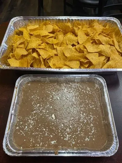TRAY/CHIPS/&/BEANS W/ CHEESE