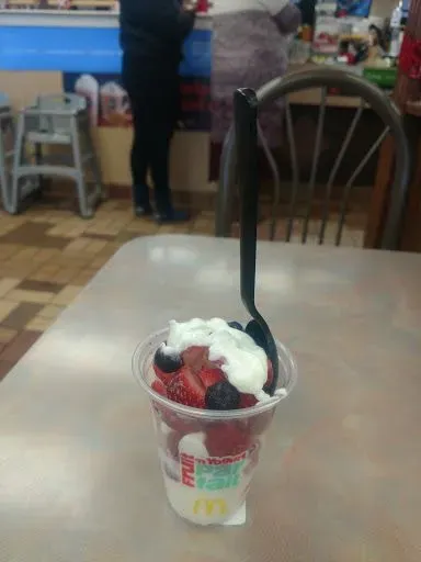 Fruit N Yogurt Parfait