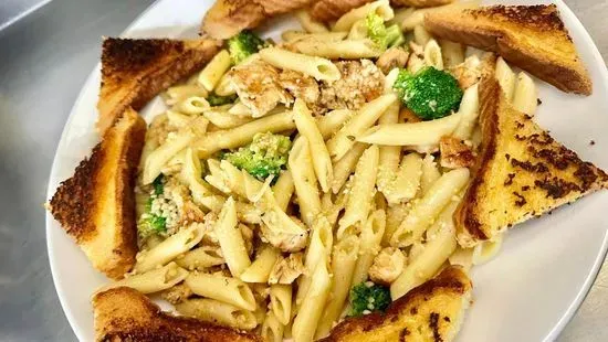 Garlic Chicken & Broccoli Pasta