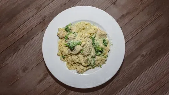 Chicken & Broccoli Alfredo