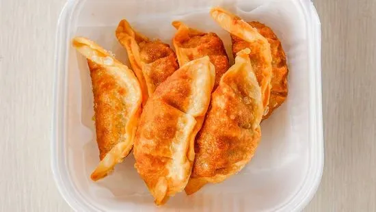 Gyoza (6 Pieces)