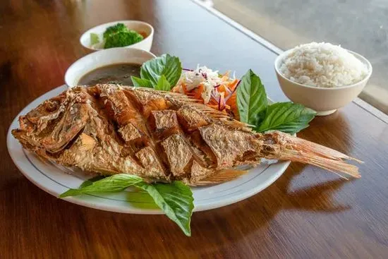 Crispy Whole Red Snapper