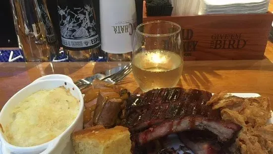 1/2 Rack Ribs Platter