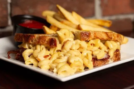 Mac & Cheese Grilled Cheese