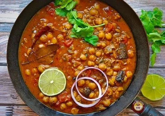 Chole Curry - 32 Oz