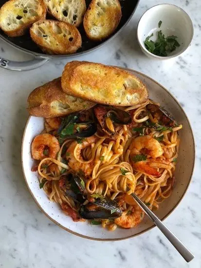 Shrimp & Mussels Linguine