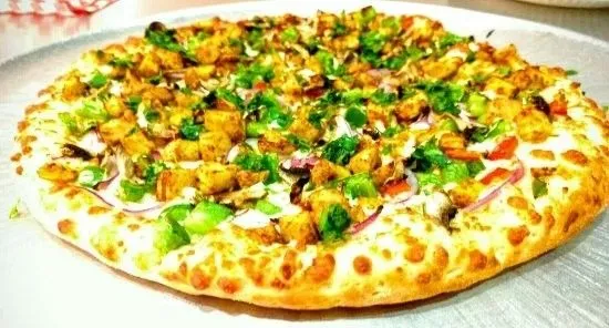 Butter Chicken Pizza