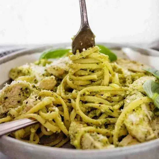 Lunch Chicken Pesto Basil Linguine