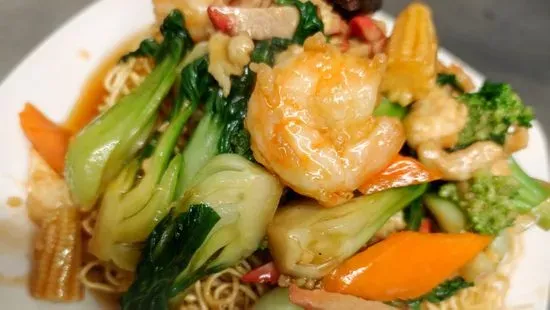 Hong Kong Style Pan Fried Noodle