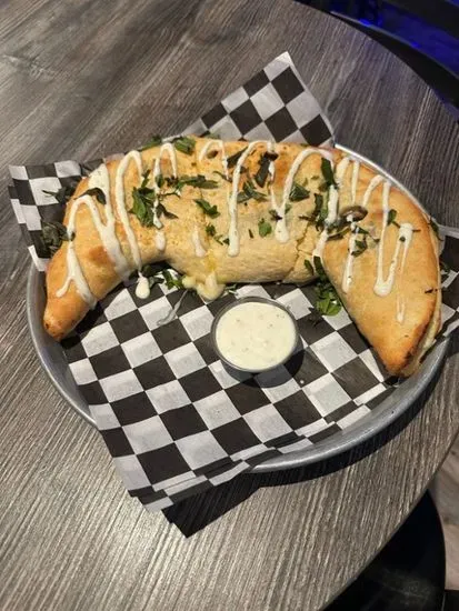 Calzone Pretty Fly for A White Pie