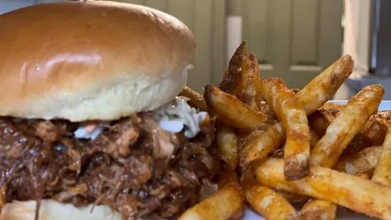 Pulled Pork Sandwich & Fries