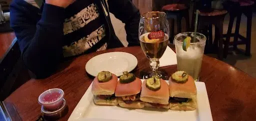 Stout Mini Burgers
