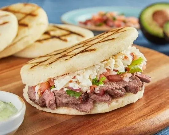 Arepa Carne Asada