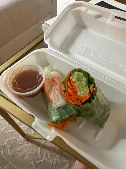 1. Fresh Veggie Spring Roll