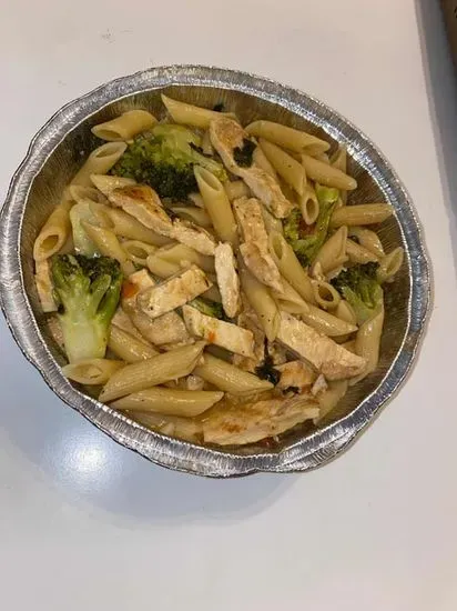 Penne Rigate with Chicken & Broccoli