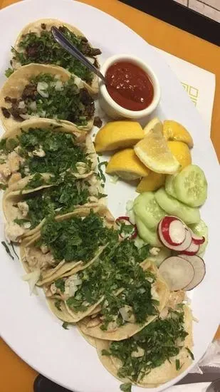 Taco de Pollo Asado / Grilled Chicken Taco