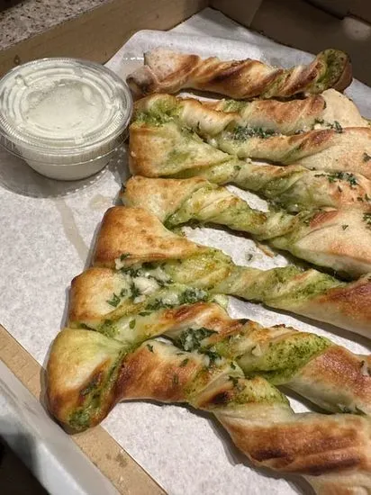 Pesto twists