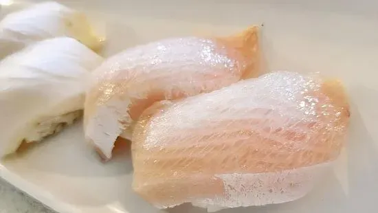 Yellowtail nigiri