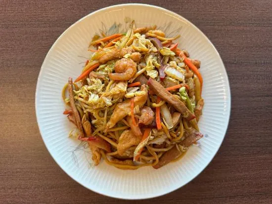 31. House Special Lo Mein